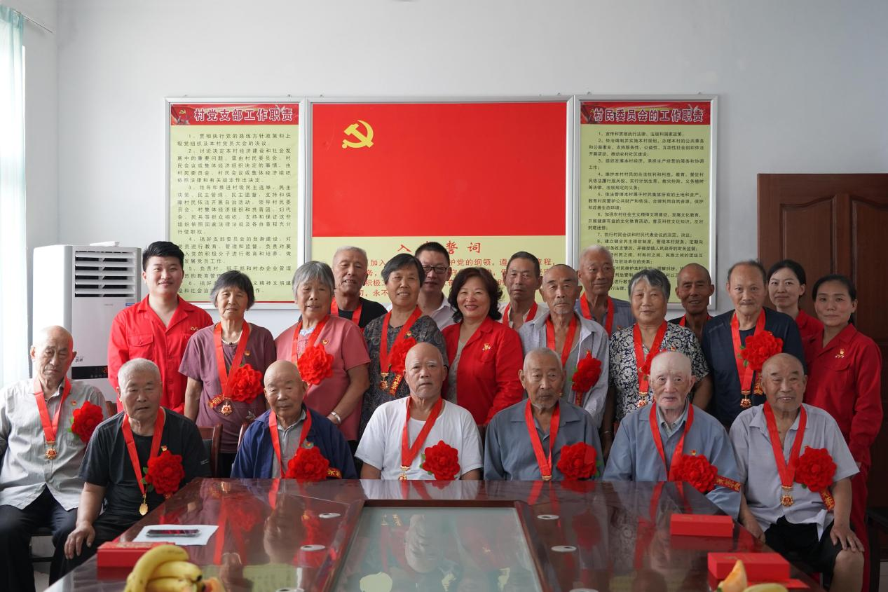 日韩精品一区二区三区色欲AV